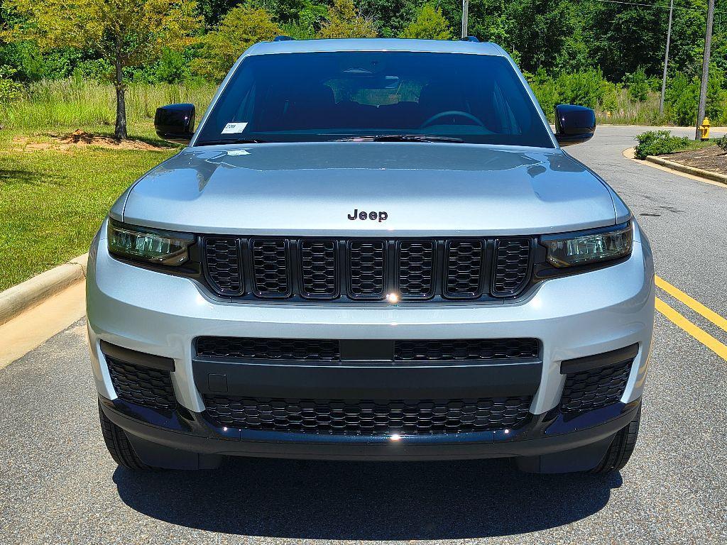 new 2025 Jeep Grand Cherokee L car, priced at $39,994