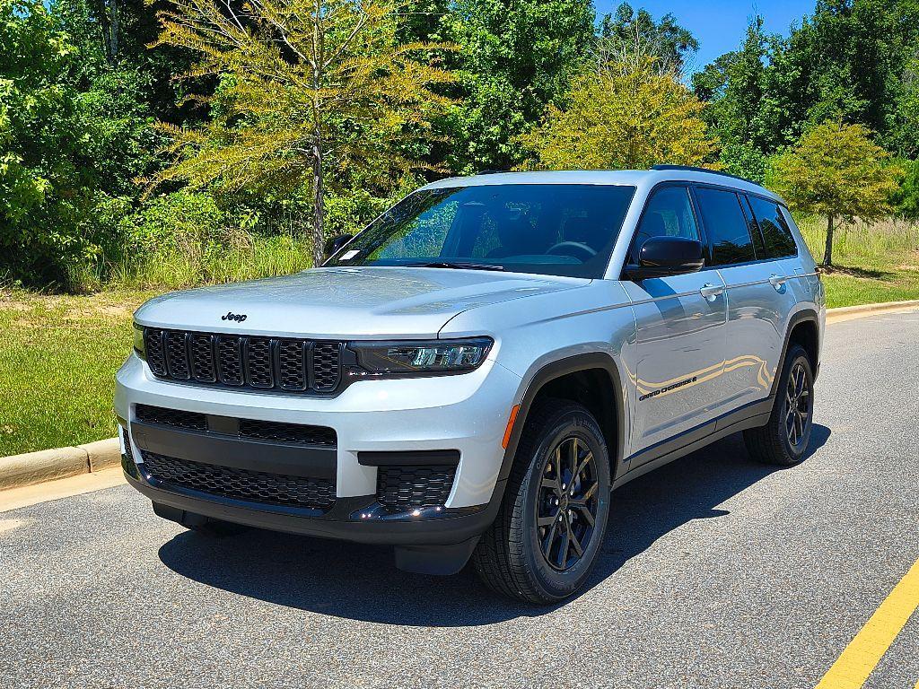 new 2025 Jeep Grand Cherokee L car, priced at $39,994