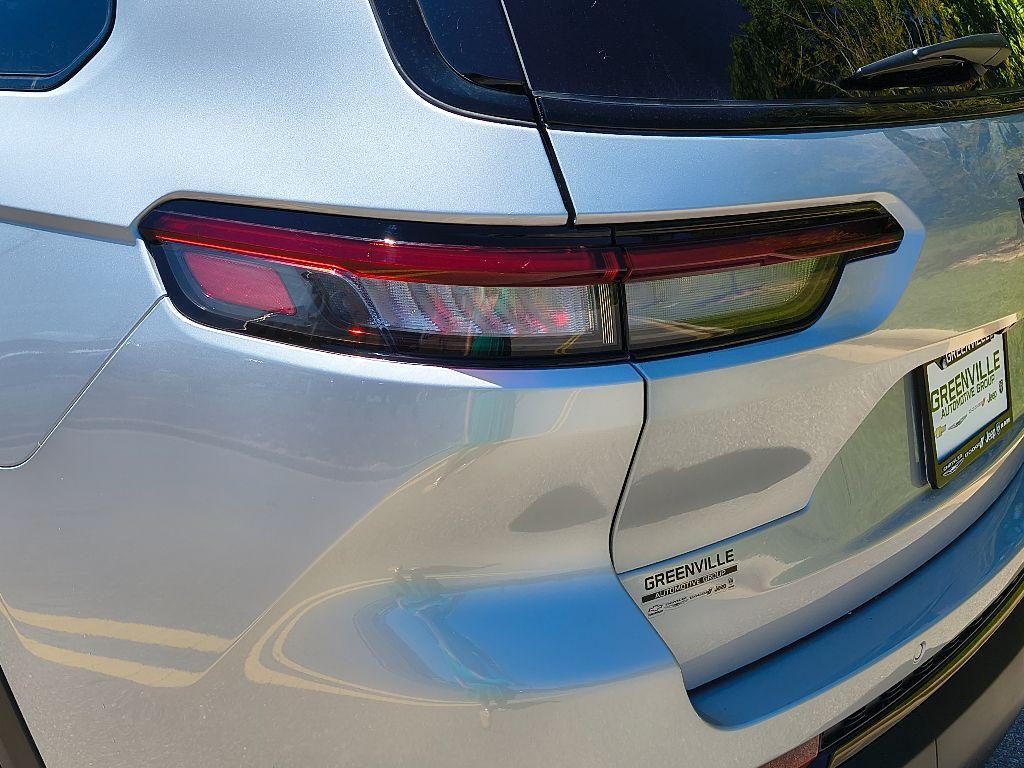 new 2025 Jeep Grand Cherokee L car, priced at $39,994