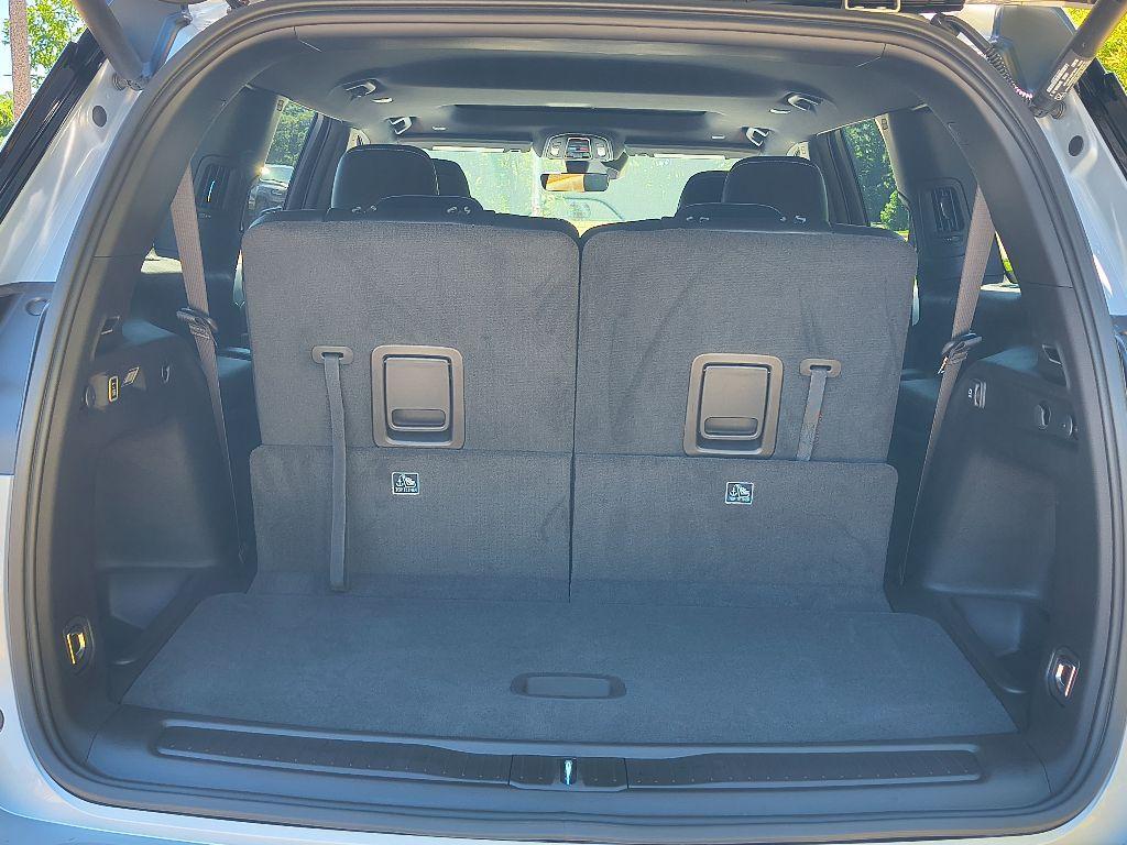 new 2025 Jeep Grand Cherokee L car, priced at $39,994