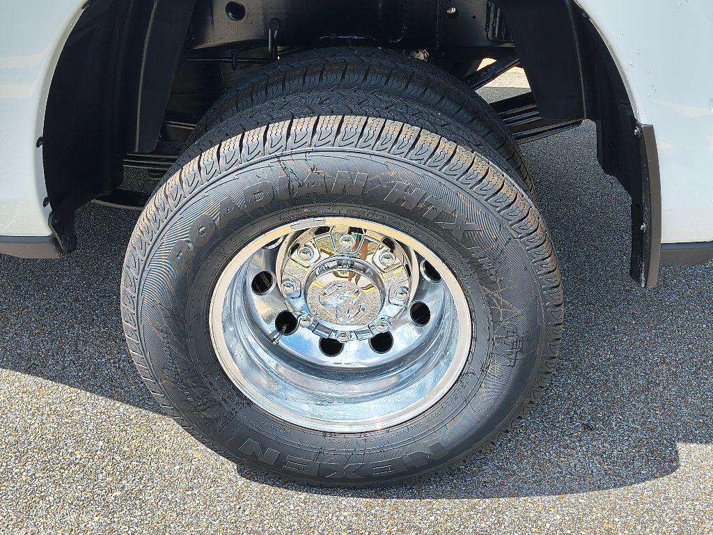 new 2025 Ram 3500 car, priced at $67,725
