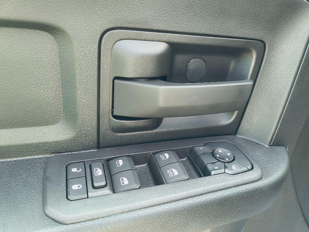 new 2025 Ram 3500 car, priced at $68,725