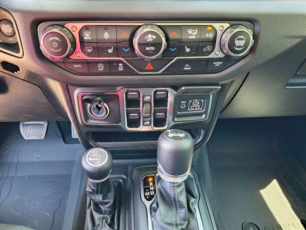 new 2025 Jeep Wrangler car, priced at $42,750