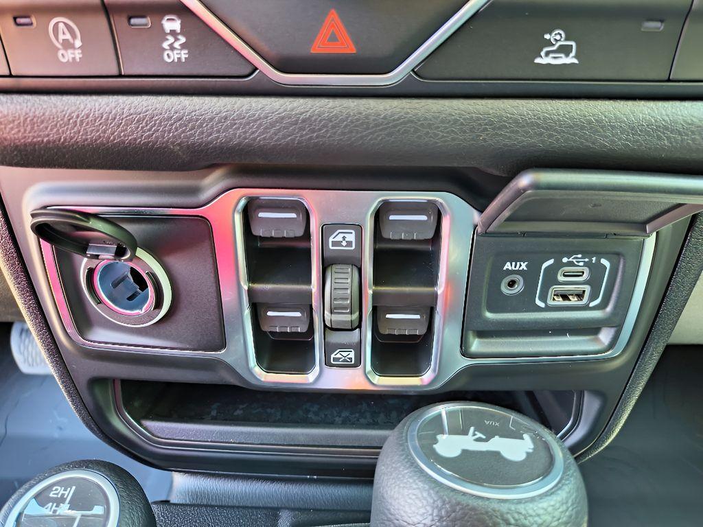 new 2025 Jeep Wrangler car, priced at $42,750