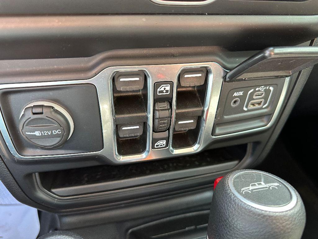 used 2021 Jeep Gladiator car, priced at $29,987