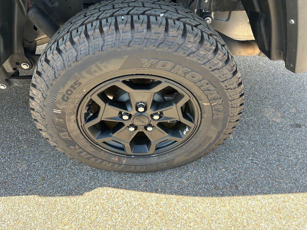 used 2021 Jeep Gladiator car, priced at $34,675