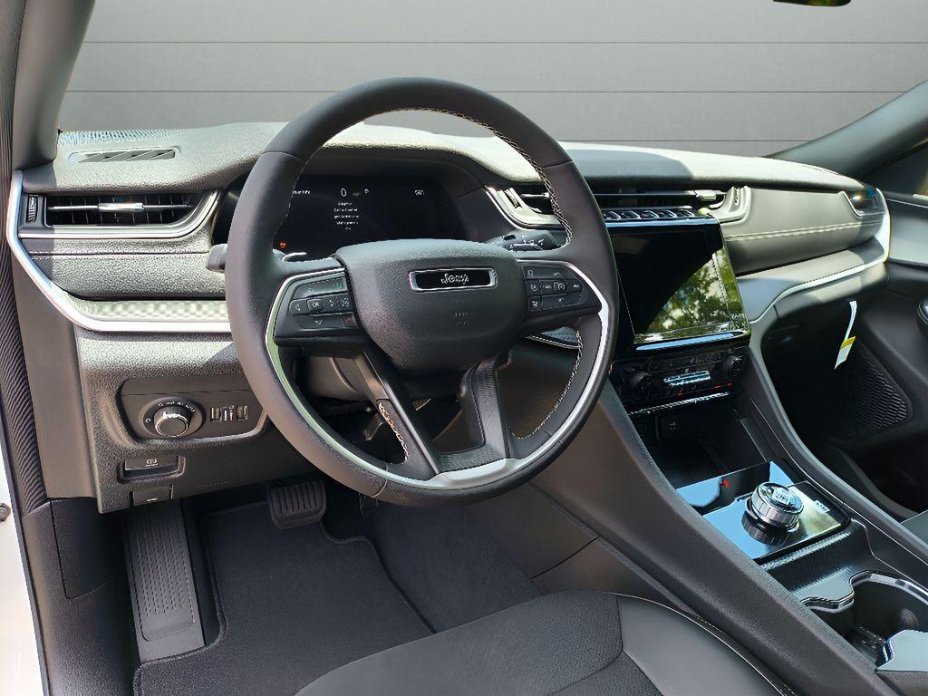 new 2025 Jeep Grand Cherokee L car, priced at $39,987