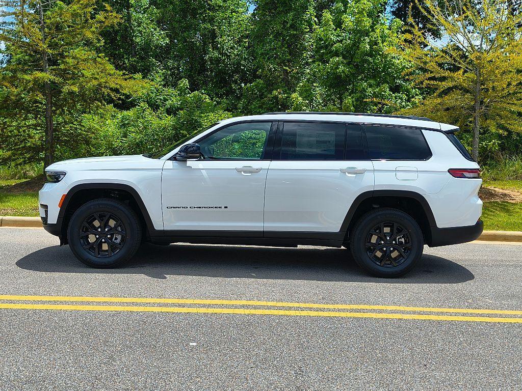 new 2025 Jeep Grand Cherokee L car, priced at $38,903
