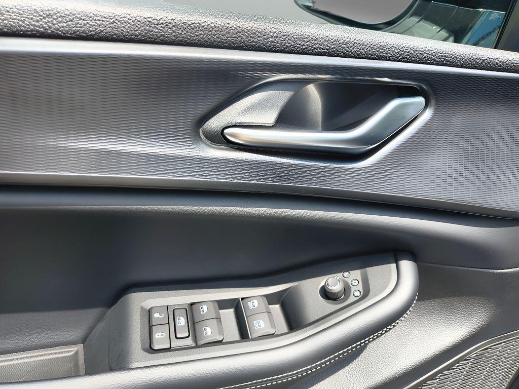 new 2025 Jeep Grand Cherokee L car, priced at $39,987