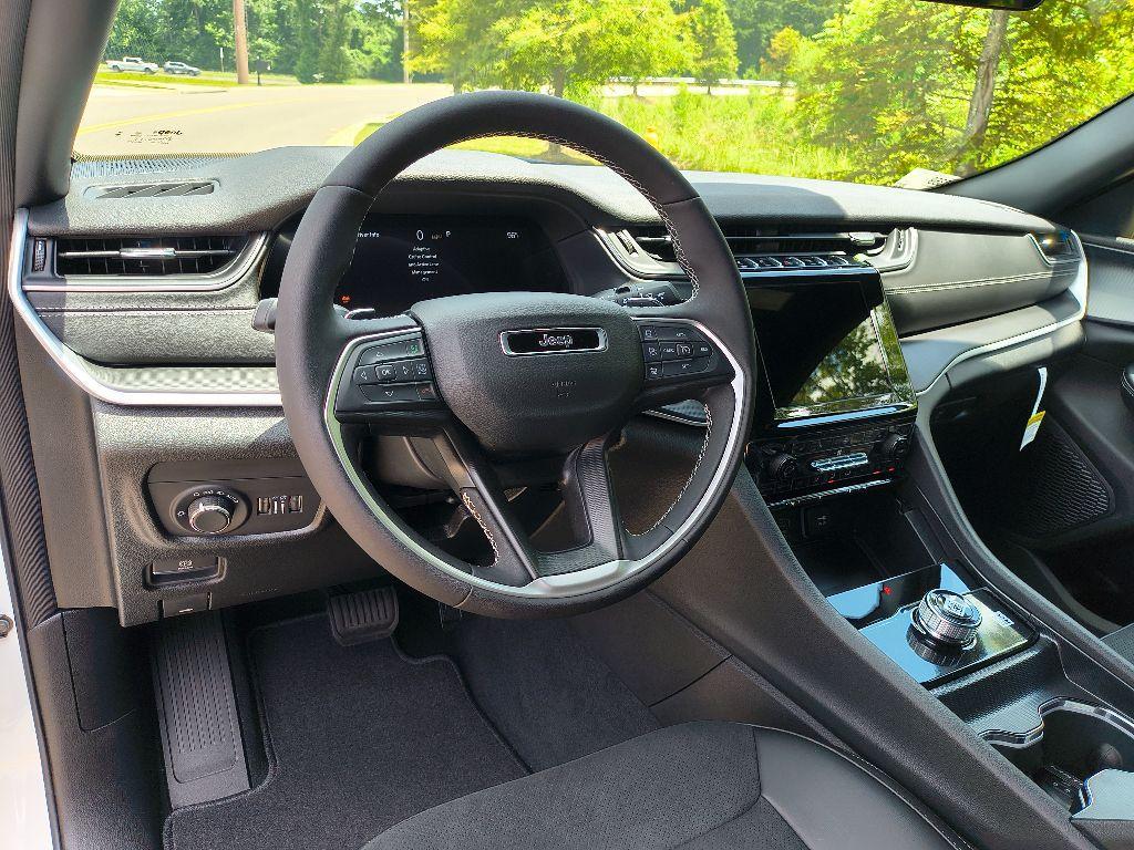 new 2025 Jeep Grand Cherokee L car, priced at $38,903