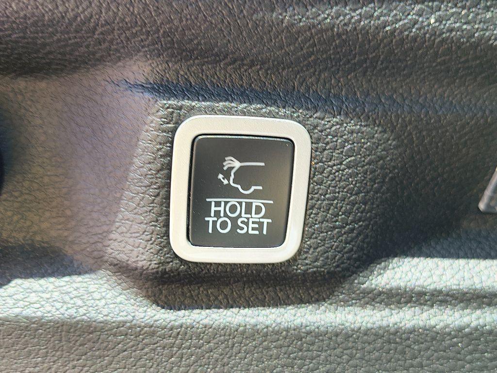 new 2025 Jeep Grand Cherokee L car, priced at $38,903