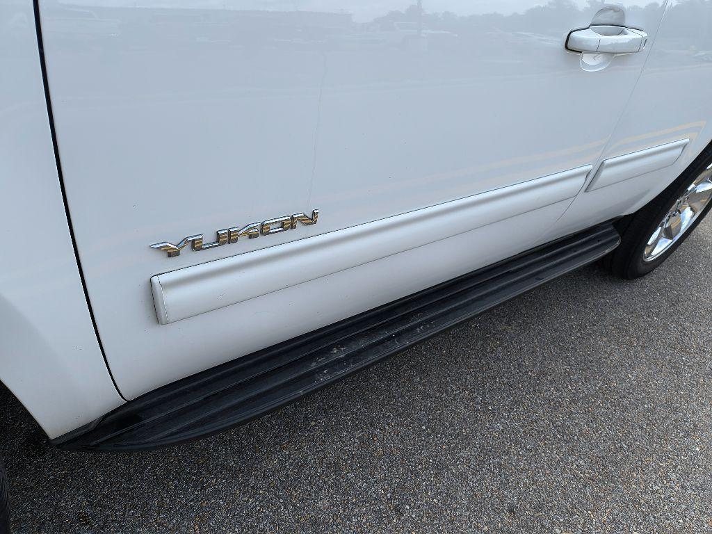 used 2014 GMC Yukon car