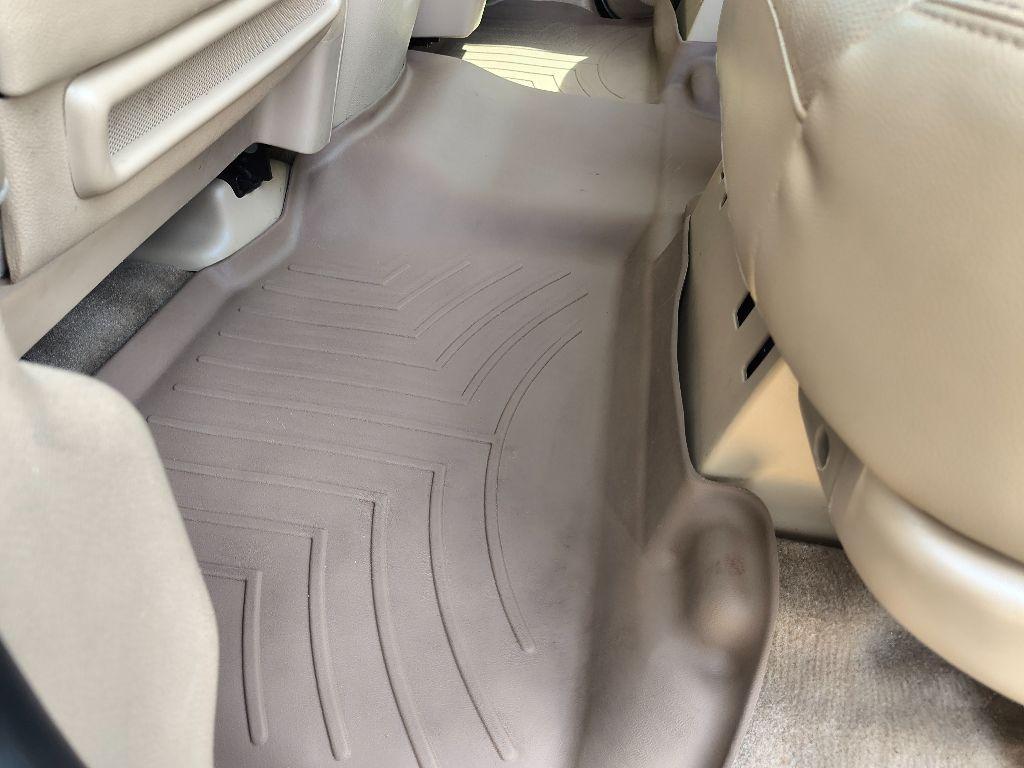 used 2014 GMC Yukon car, priced at $13,555