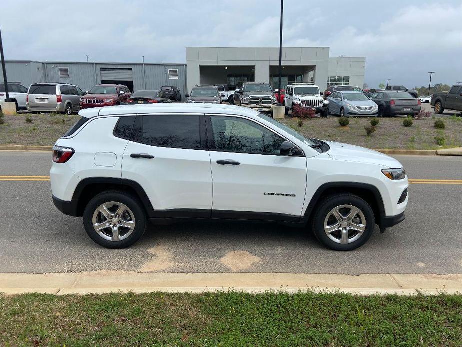 new 2024 Jeep Compass car, priced at $26,495