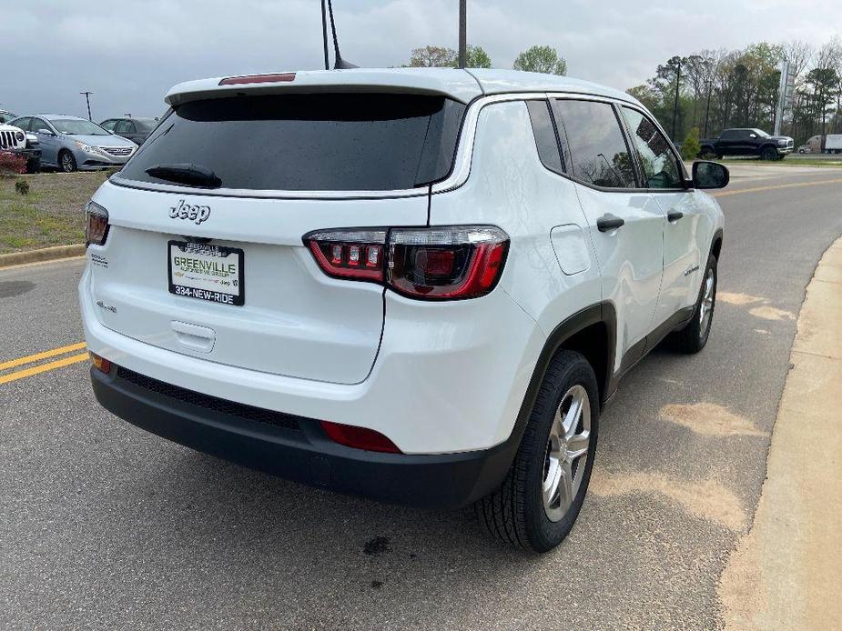 new 2024 Jeep Compass car, priced at $26,495