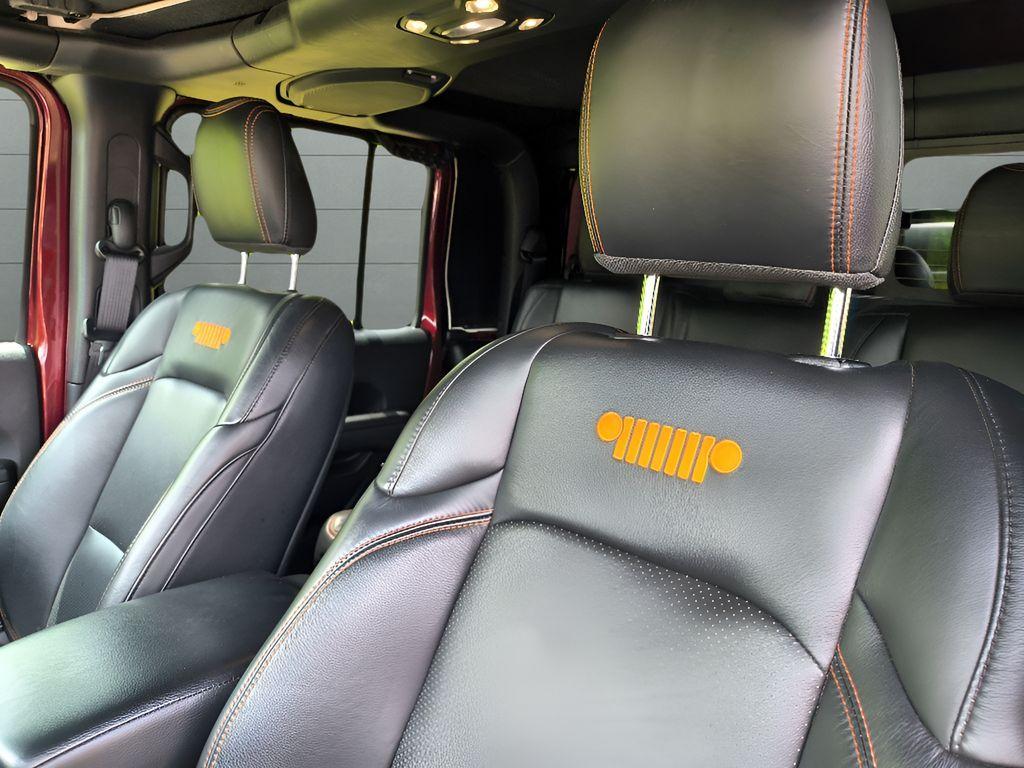 used 2021 Jeep Gladiator car, priced at $38,554