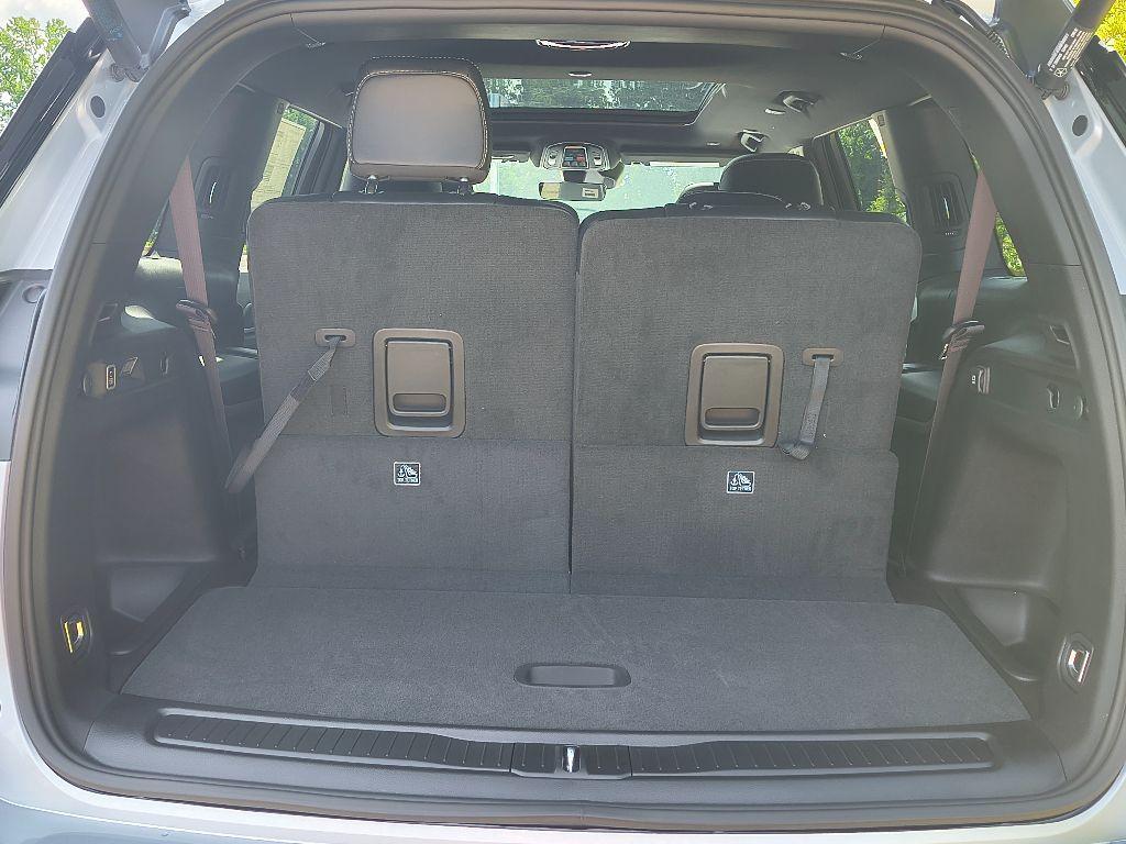 new 2025 Jeep Grand Cherokee L car, priced at $46,762