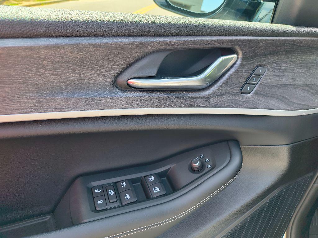 new 2025 Jeep Grand Cherokee L car, priced at $46,762