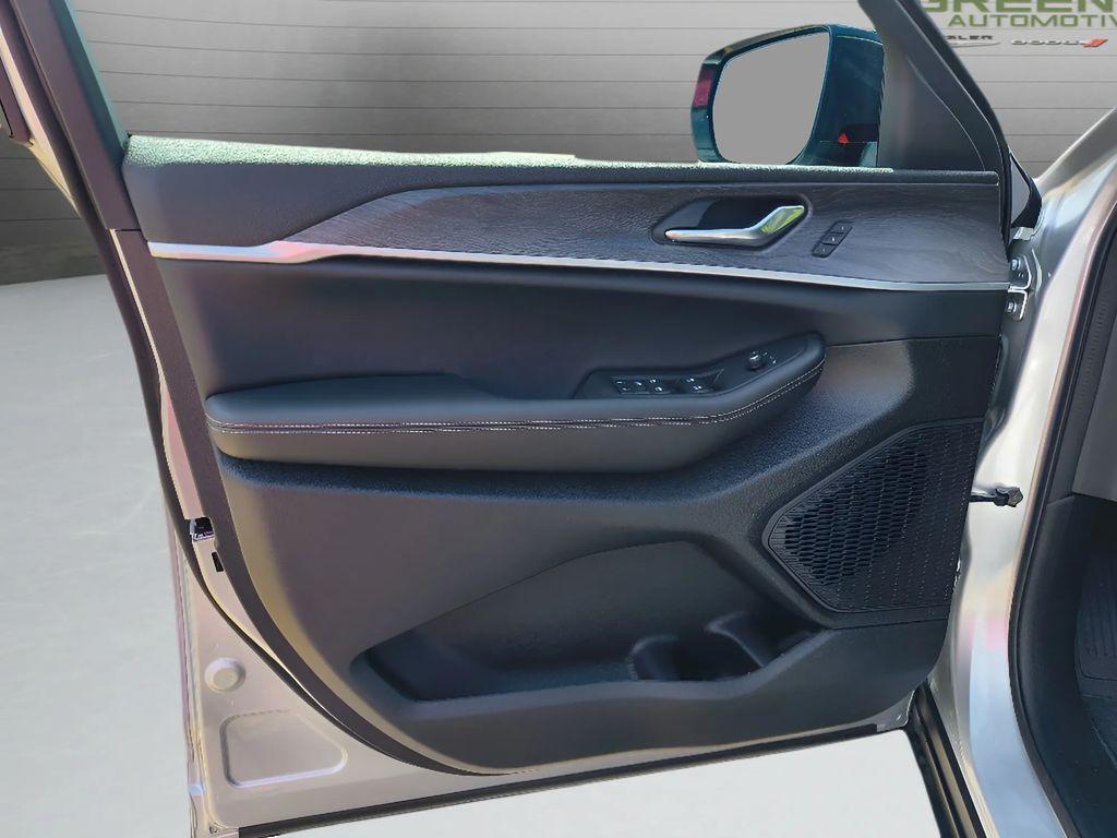 new 2025 Jeep Grand Cherokee L car, priced at $44,835