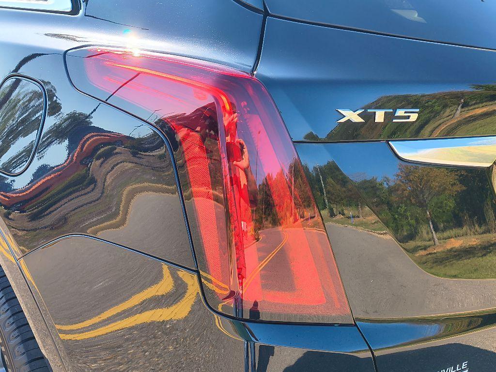 used 2023 Cadillac XT5 car