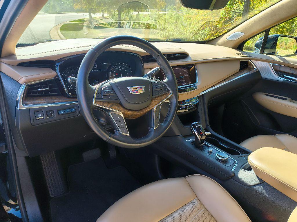 used 2023 Cadillac XT5 car, priced at $31,776