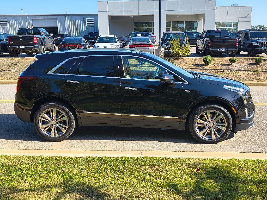 used 2023 Cadillac XT5 car, priced at $31,776