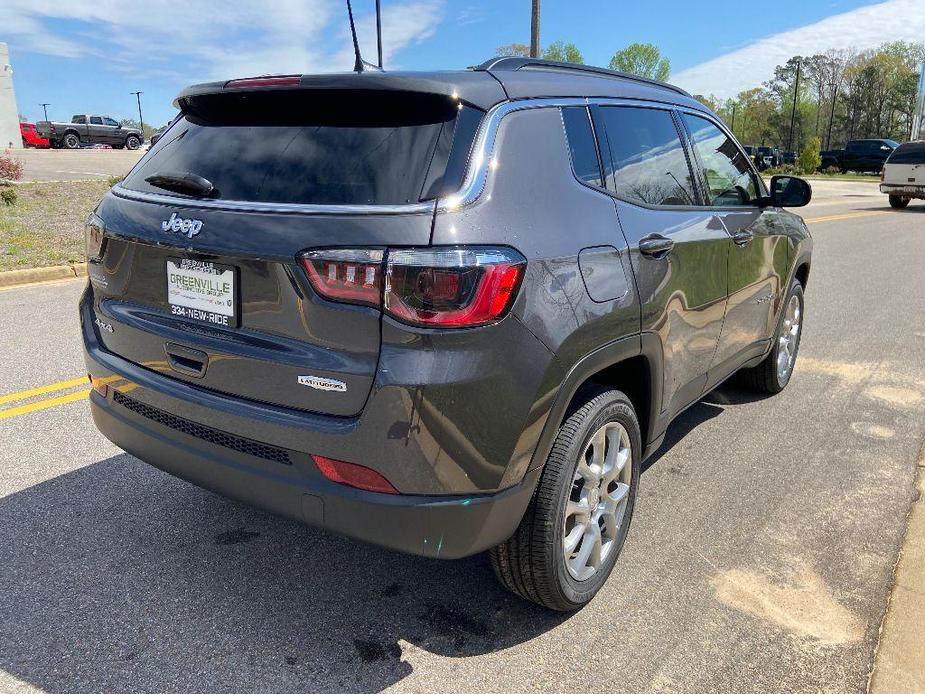 new 2024 Jeep Compass car, priced at $29,495