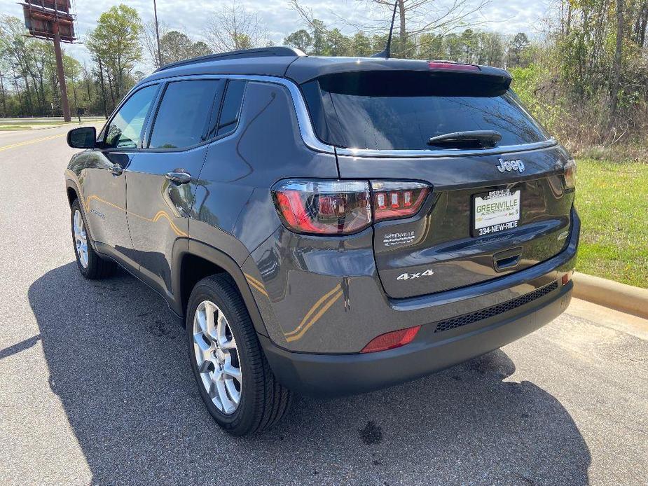 new 2024 Jeep Compass car, priced at $29,495