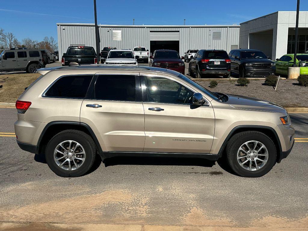 used 2015 Jeep Grand Cherokee car, priced at $12,519