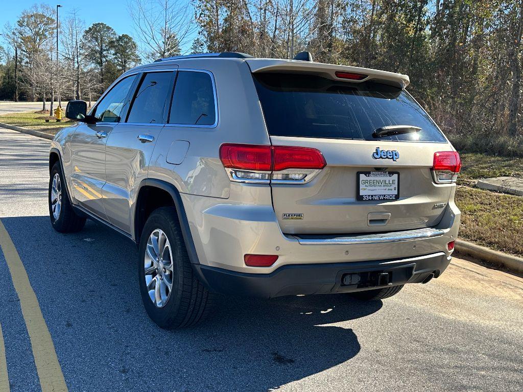 used 2015 Jeep Grand Cherokee car, priced at $12,519