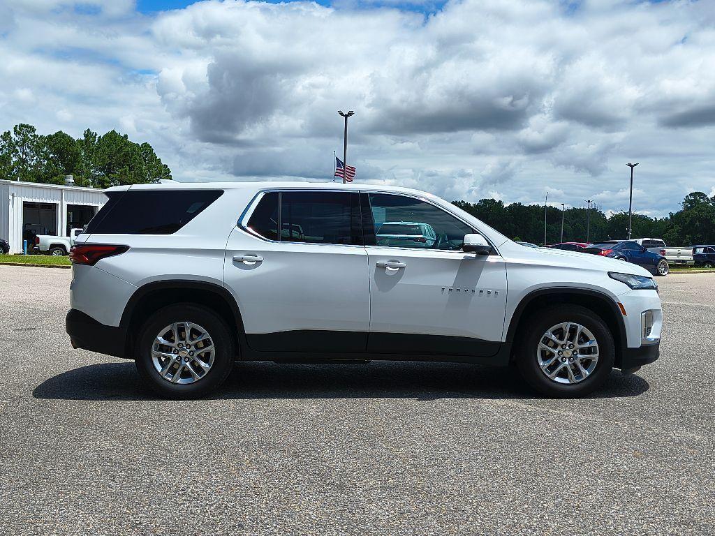 used 2022 Chevrolet Traverse car, priced at $22,519