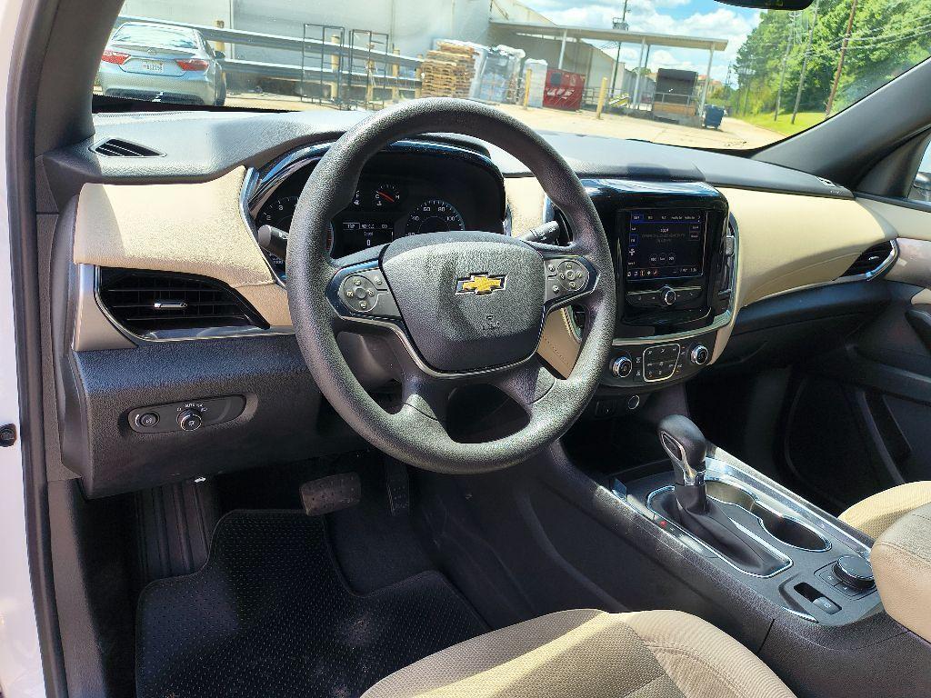 used 2022 Chevrolet Traverse car, priced at $22,519