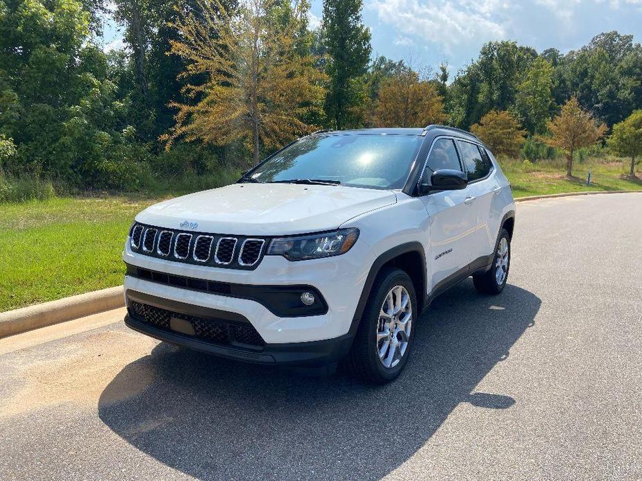 new 2024 Jeep Compass car, priced at $30,887