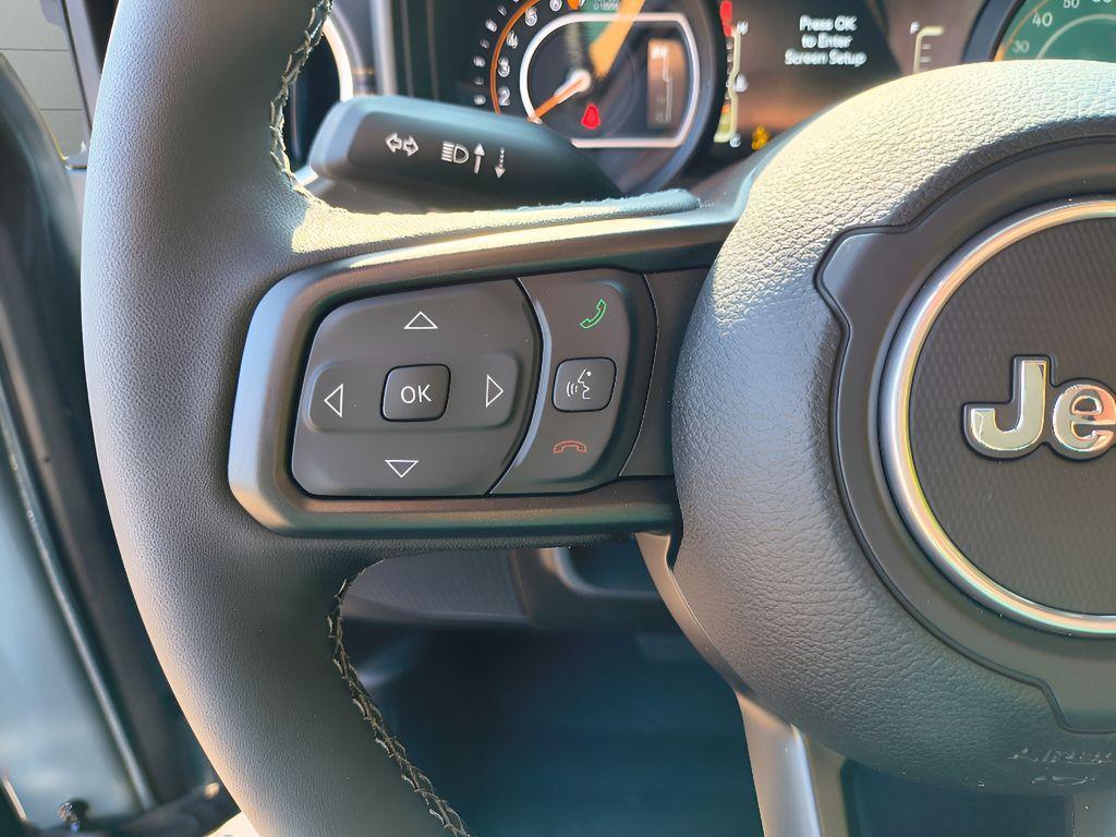 new 2025 Jeep Gladiator car, priced at $45,845