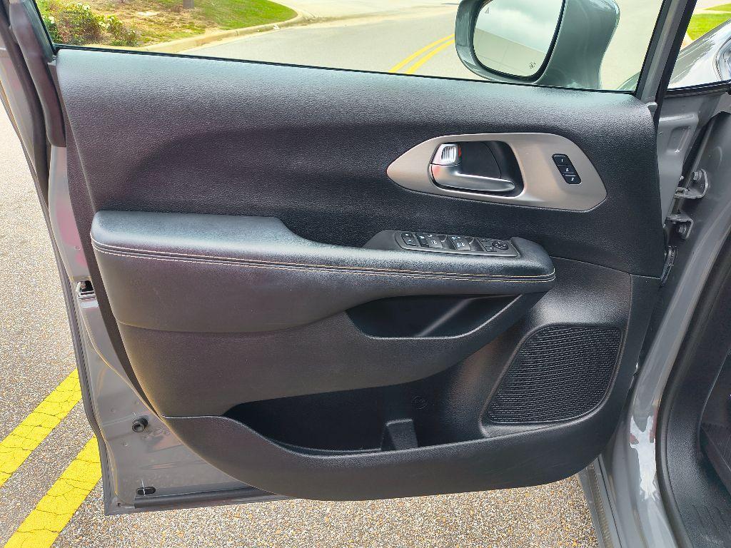 used 2020 Chrysler Pacifica car, priced at $22,785