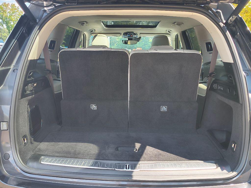 used 2022 Jeep Grand Cherokee L car, priced at $35,589