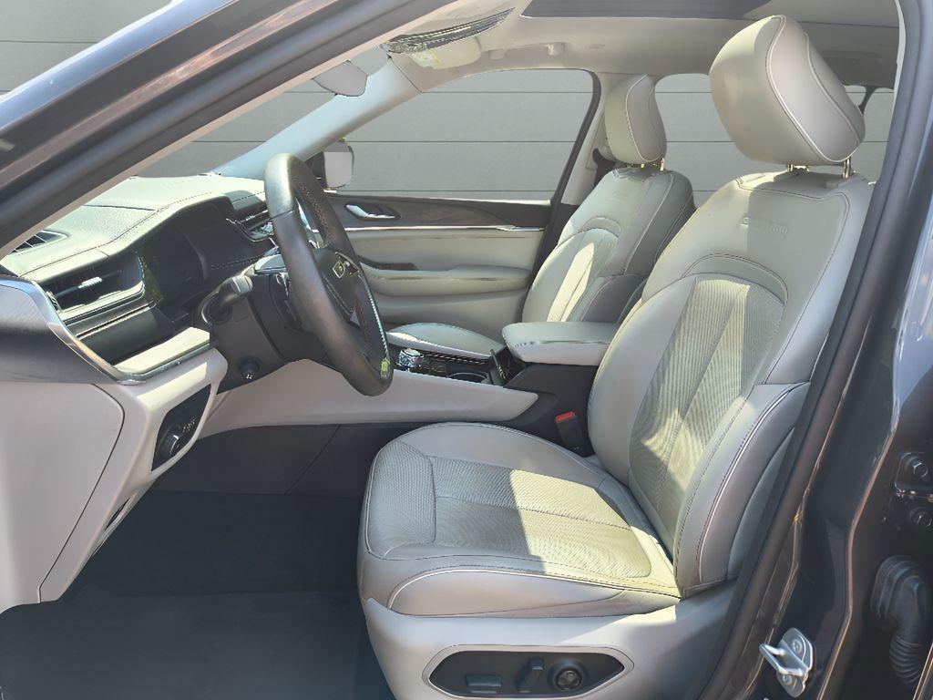 used 2022 Jeep Grand Cherokee L car, priced at $34,719