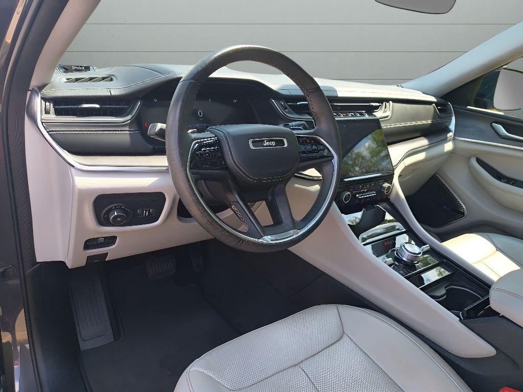 used 2022 Jeep Grand Cherokee L car