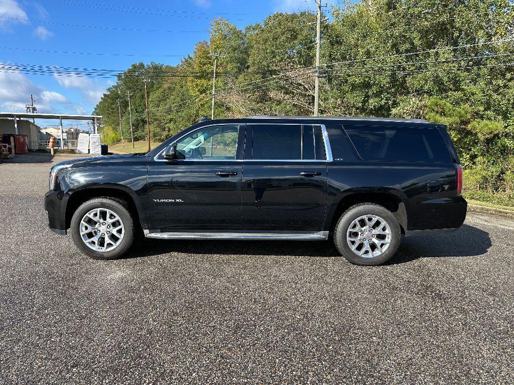 used 2016 GMC Yukon XL car, priced at $19,990