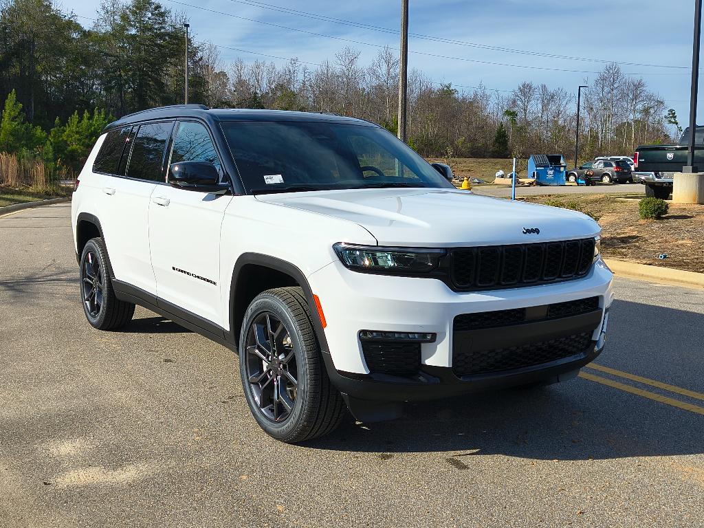 new 2025 Jeep Grand Cherokee L car, priced at $44,990