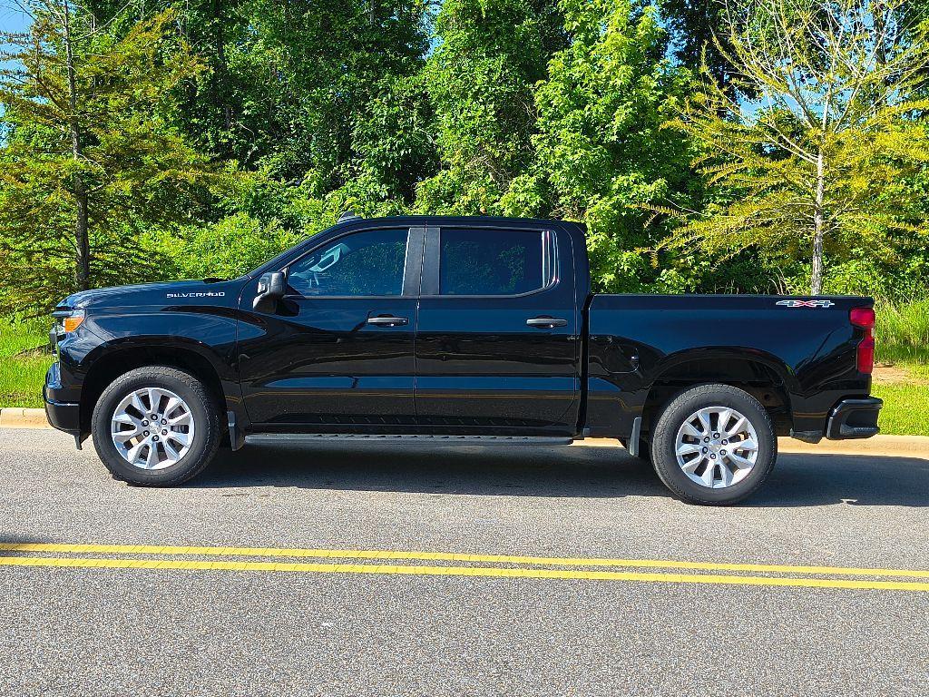 used 2022 Chevrolet Silverado 1500 car, priced at $34,856
