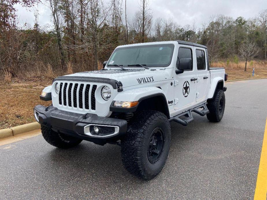 used 2023 Jeep Gladiator car, priced at $43,837