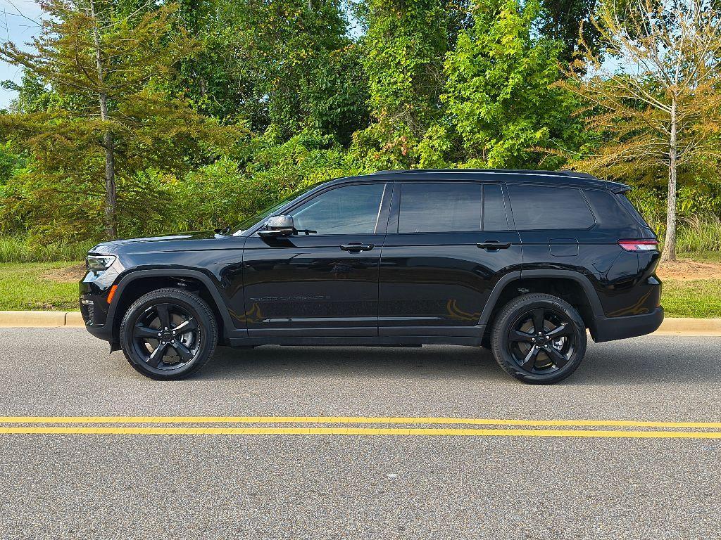 used 2024 Jeep Grand Cherokee L car, priced at $39,811