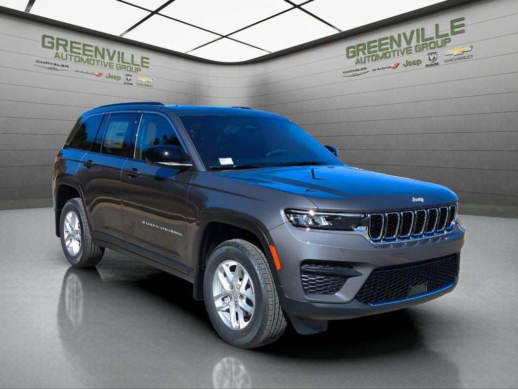 new 2025 Jeep Grand Cherokee car, priced at $37,829