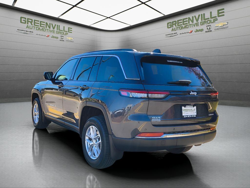 new 2025 Jeep Grand Cherokee car, priced at $37,829