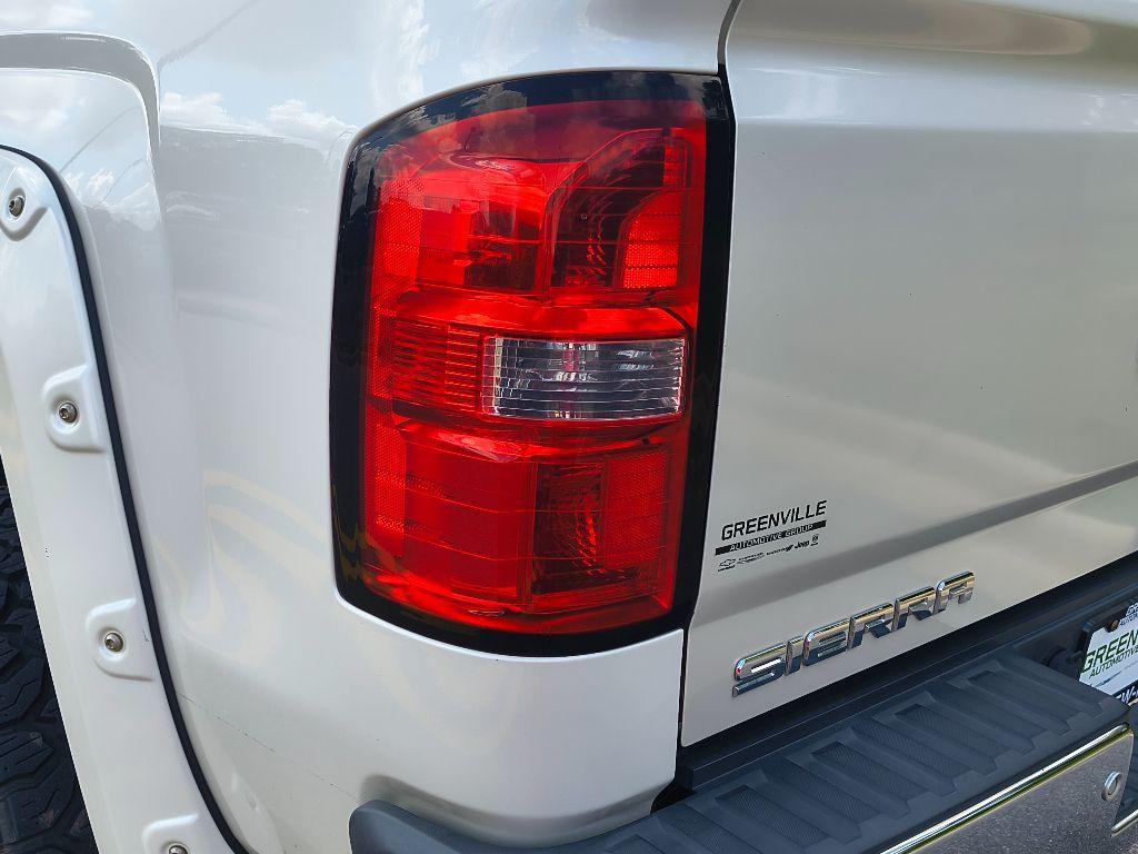 used 2014 GMC Sierra 1500 car, priced at $17,926