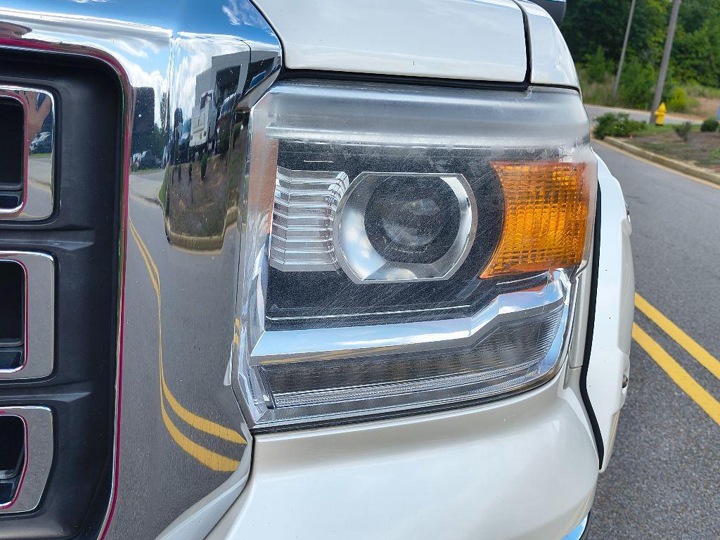 used 2014 GMC Sierra 1500 car, priced at $17,926