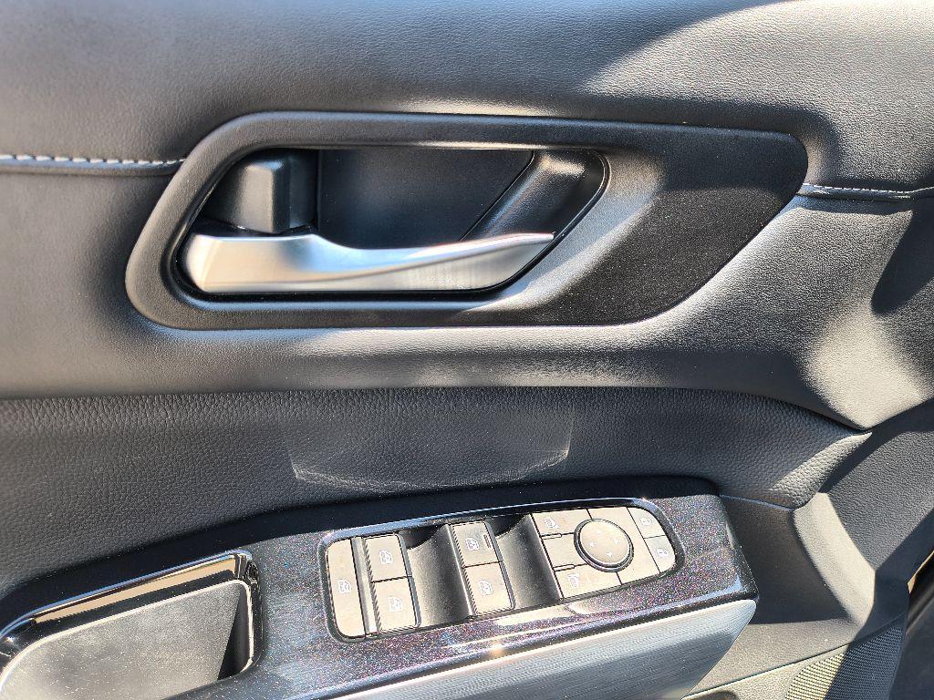 used 2022 Nissan Pathfinder car, priced at $34,919