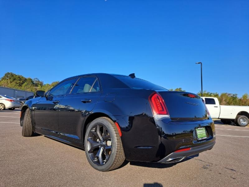 used 2022 Chrysler 300 car, priced at $28,903