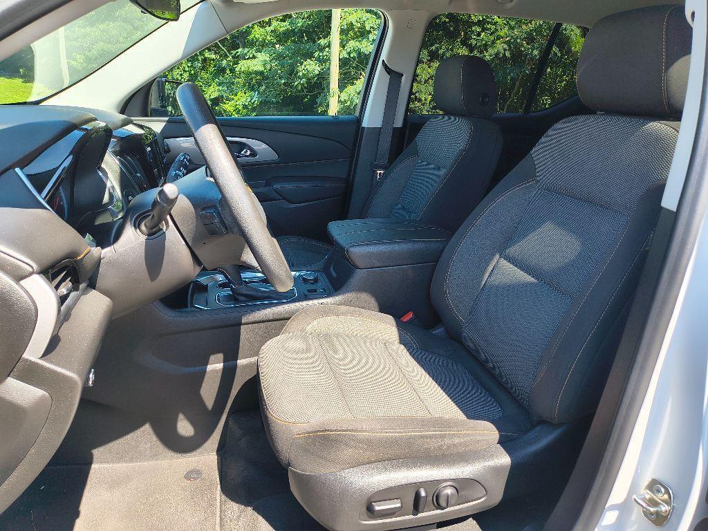 used 2021 Chevrolet Traverse car